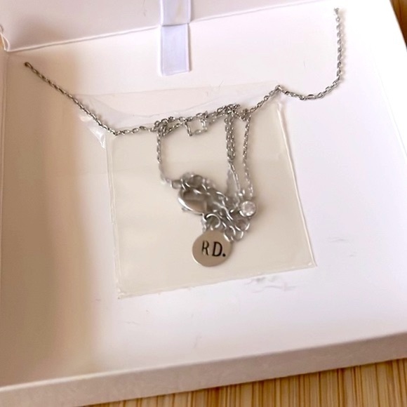 Brand New Rae Dunn Fur Mama Rhodium Plated Over Brass Necklace Dog Cat Lover Paw - Picture 11 of 12